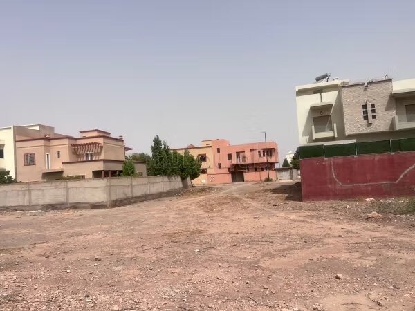 Terrain commercial 100 m² à vendre à Marrakech — Photo 2