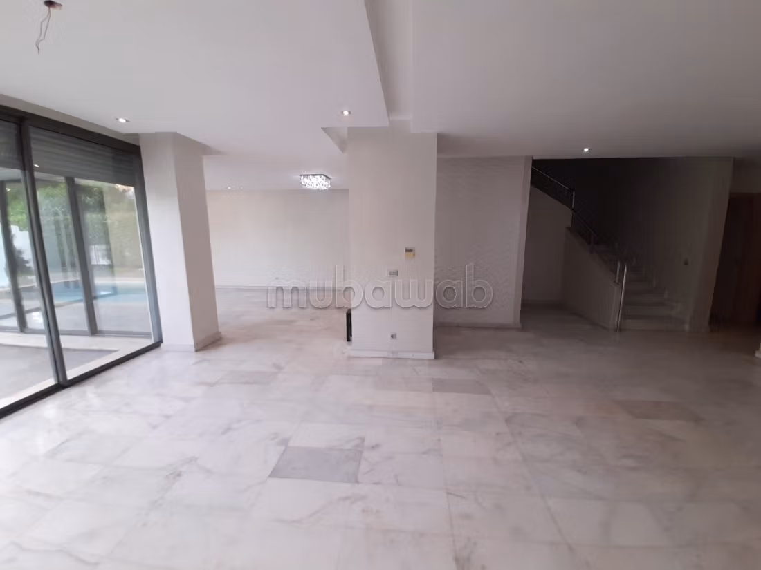 فيلا 658 م² للإيجار في الدار البيضاء — Photo 8