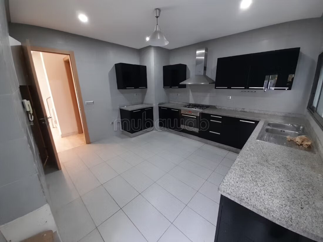 فيلا 658 م² للإيجار في الدار البيضاء — Photo 21