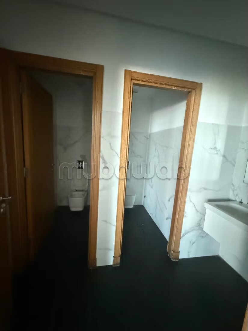 Bureau 679 m² à vendre à Casablanca Marina — Photo 12