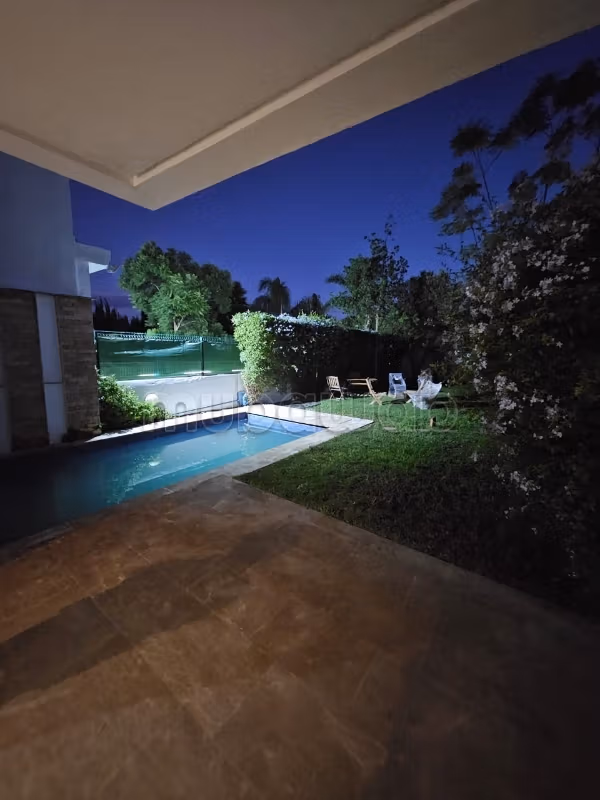 Villa 320 m² for rent in Casablanca (Green City) — Photo 8