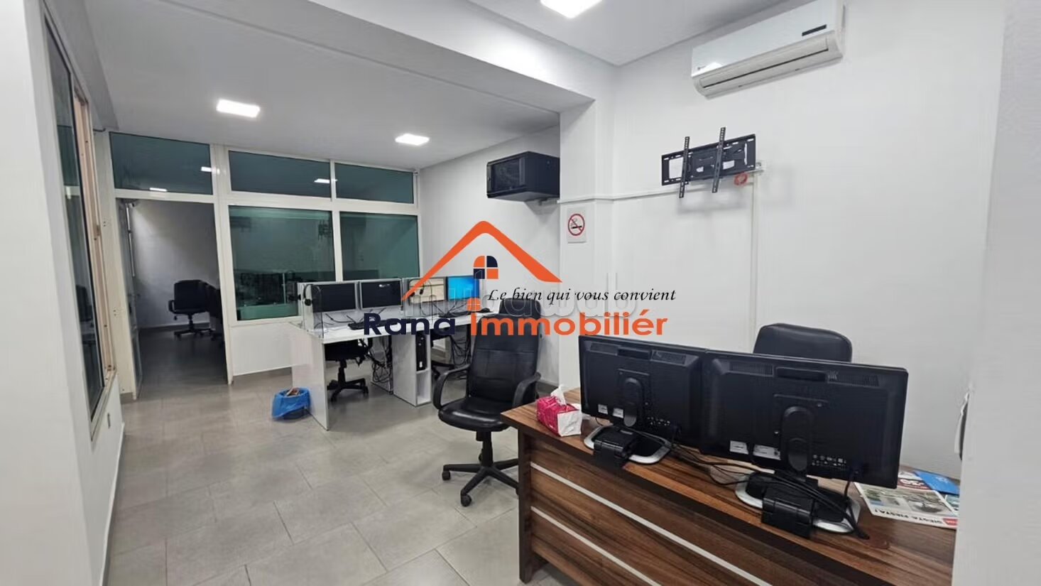 Office 110 m² for rent in Rabat (Agdal) — Photo 8