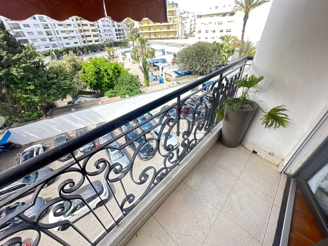 Family Apartment 180 m² for Rent in Casablanca — Photo 8
