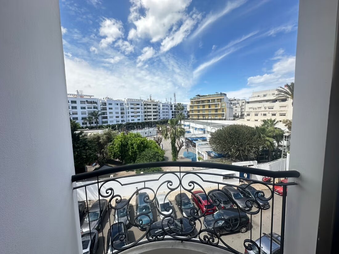 Family Apartment 180 m² for Rent in Casablanca — Photo 12