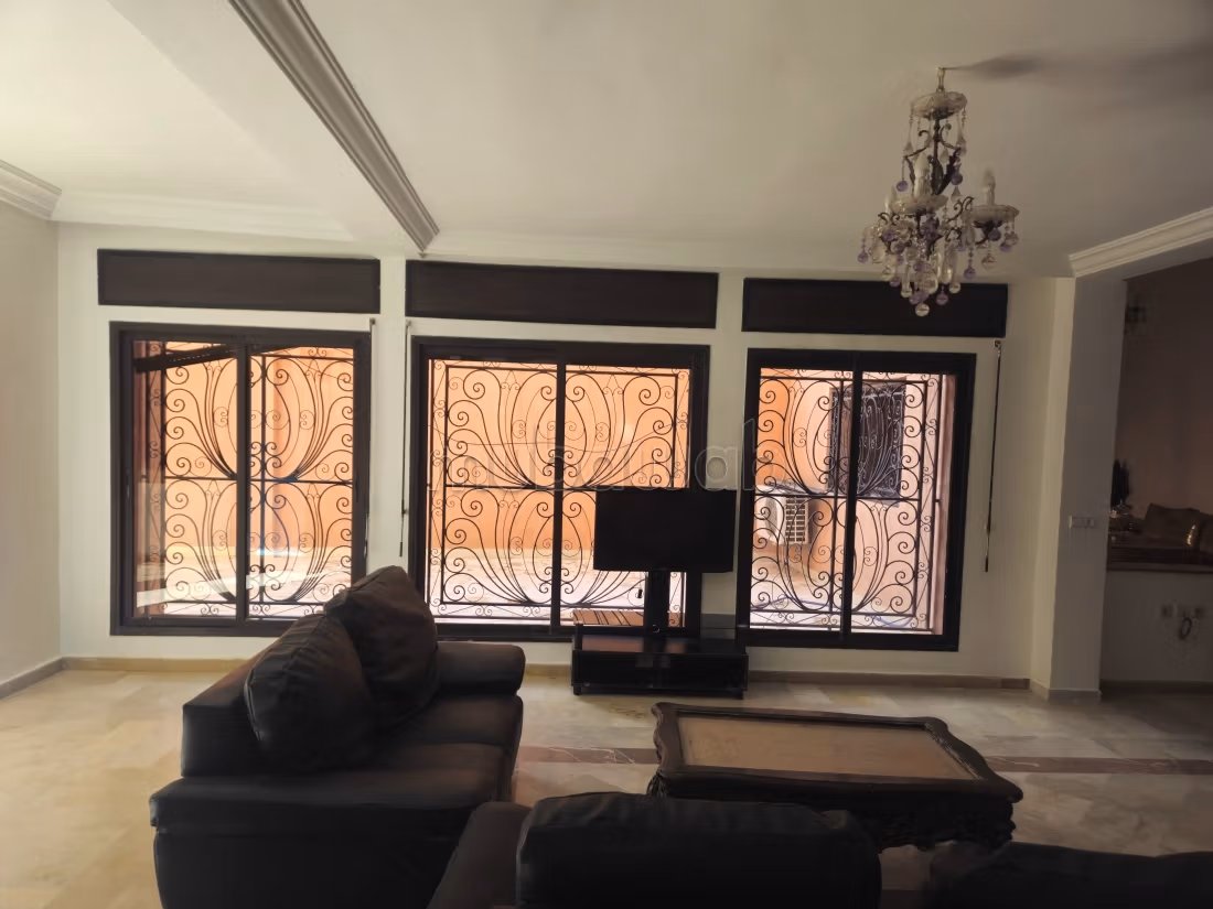 شقة 180 متر مربع للإيجار في مراكش حي گيلز — Photo 7