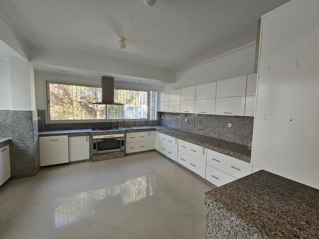 Villa 2500 m² à vendre à Rabat — Photo 4