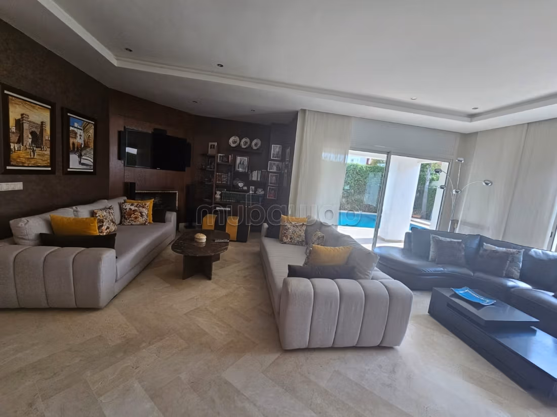 Villa 470 m² for sale in el menzah — Photo 2
