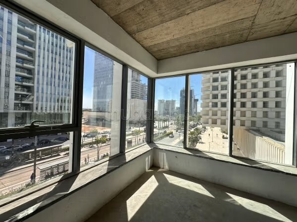 Office 312 m² for Rent in Casablanca — Photo 6