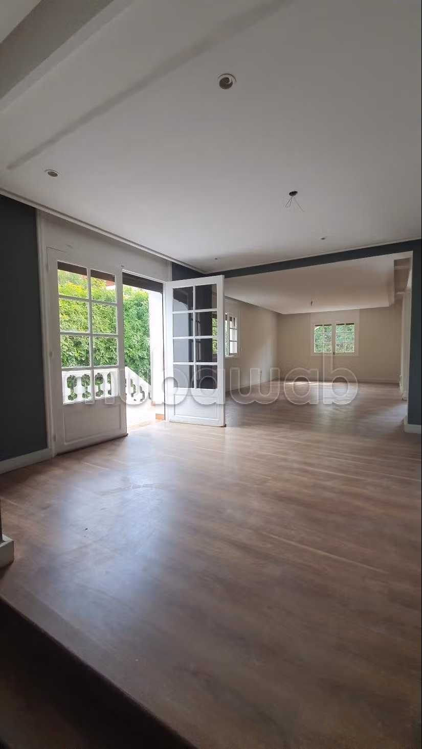 Villa 460 m² à louer à Casablanca — Photo 5