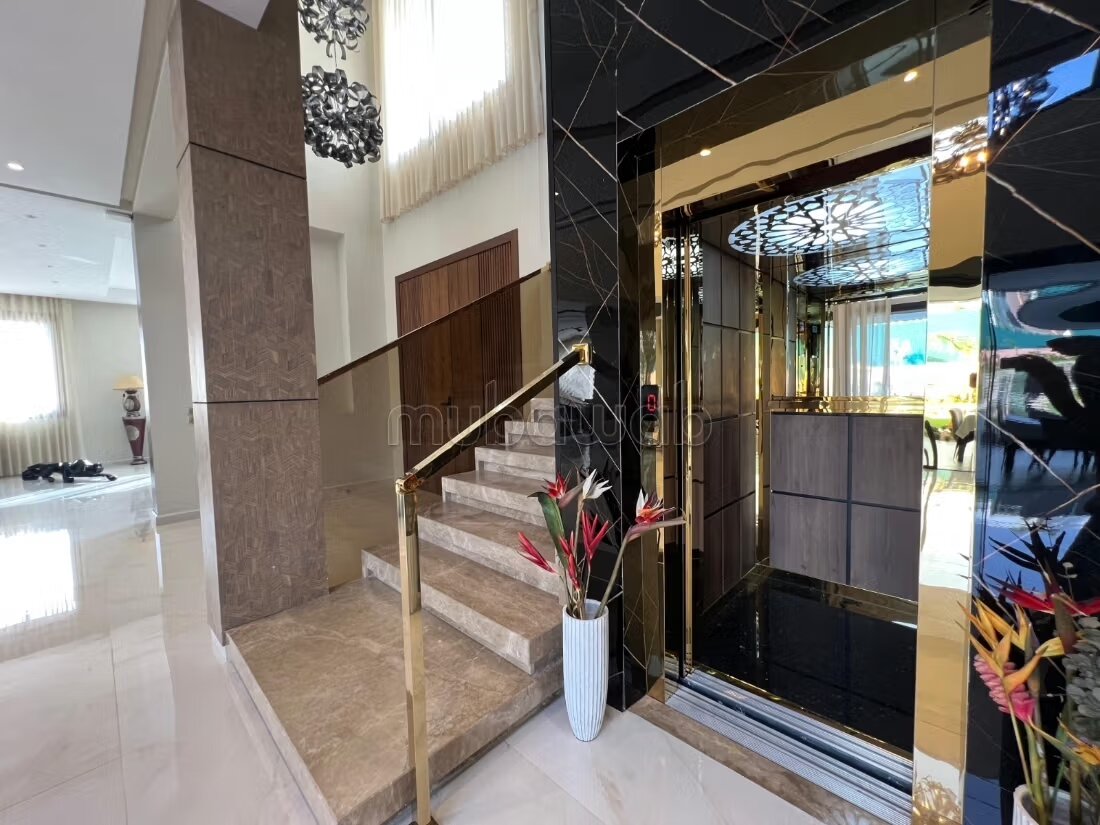 1700 m² Villa for Sale in Souissi — Photo 51