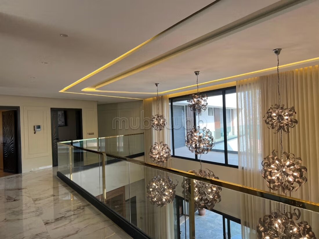 1700 m² Villa for Sale in Souissi — Photo 40