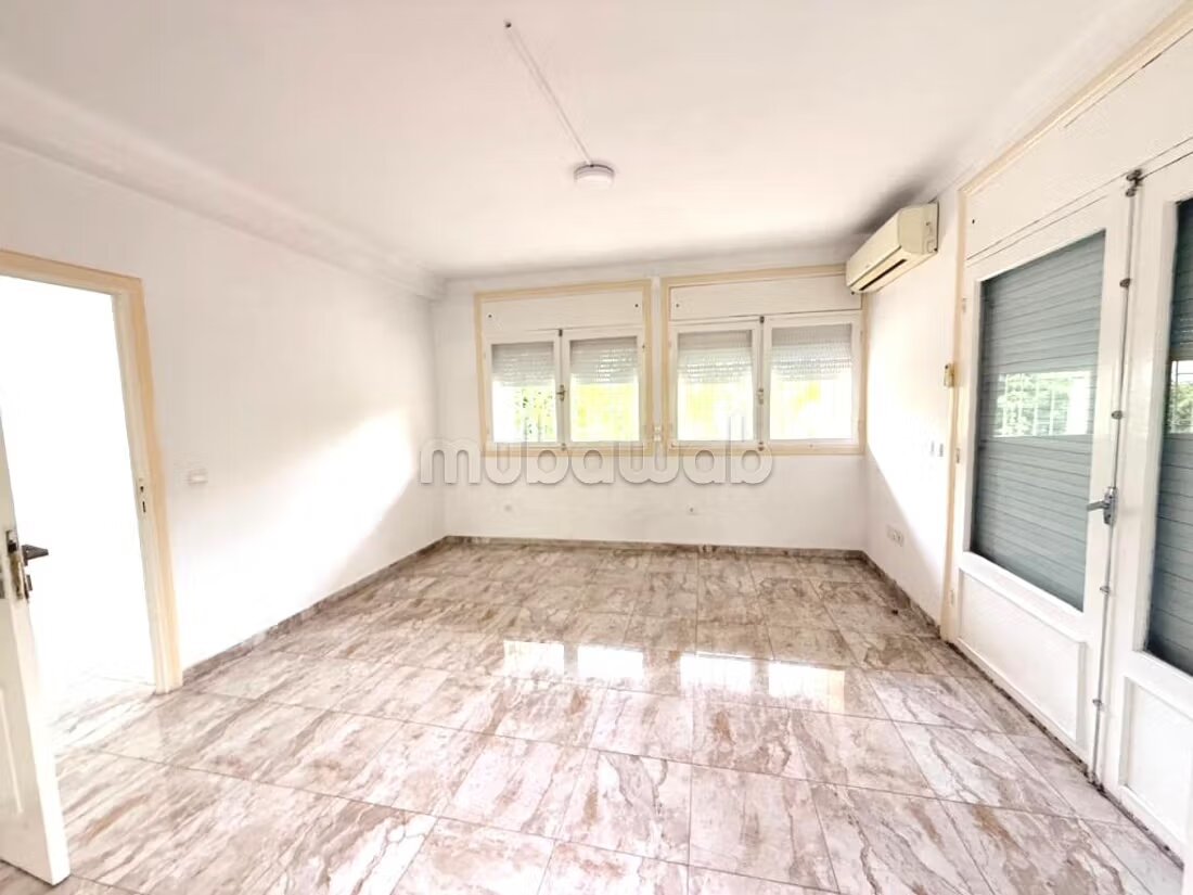 Villa 800 m² à louer à Hassan, Rabat — Photo 4