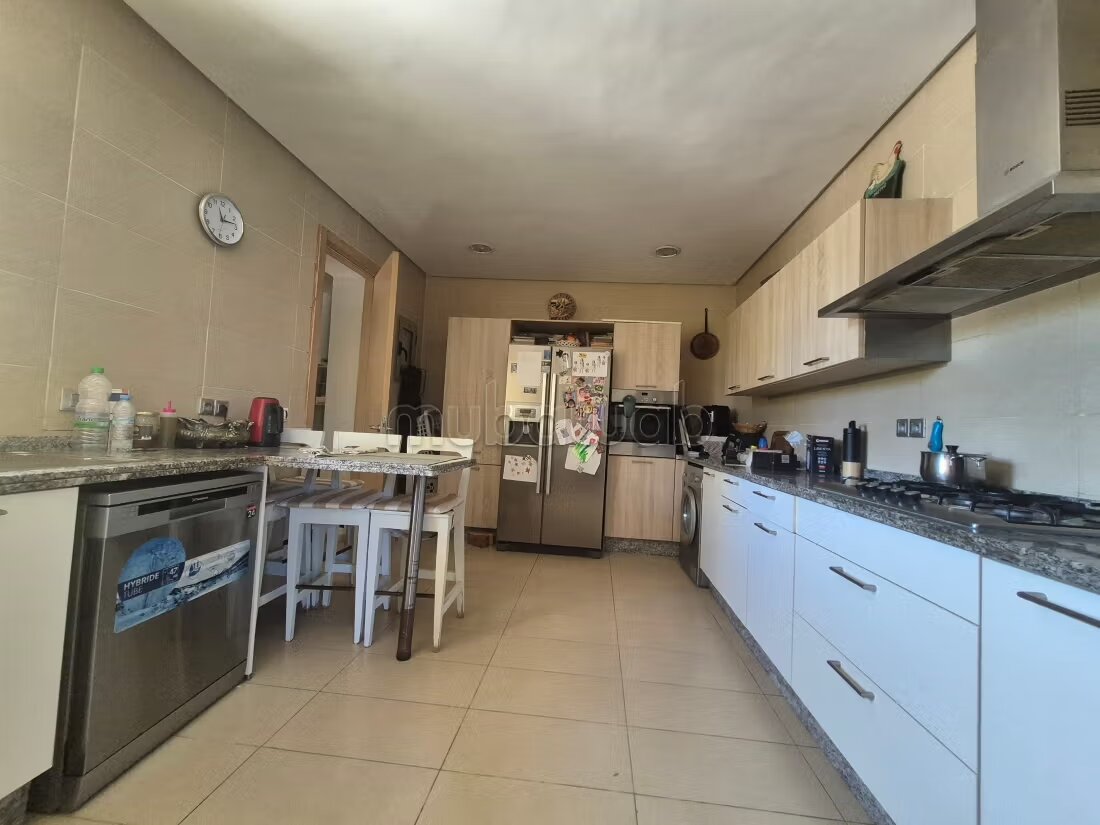 Villa 303 m² for sale in Casablanca – Bouskoura Golf City — Photo 10