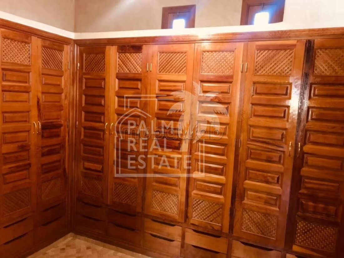Villa 880 m² for sale in Marrakech (Bab Atlas) — Photo 18