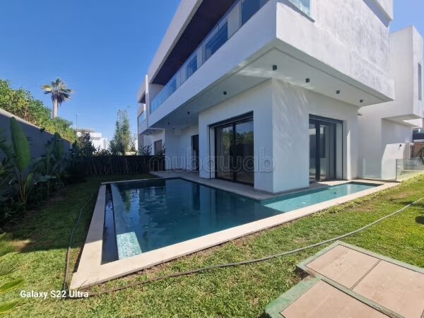 Villa 400 m² for Sale in Casablanca - Green City — Photo 25