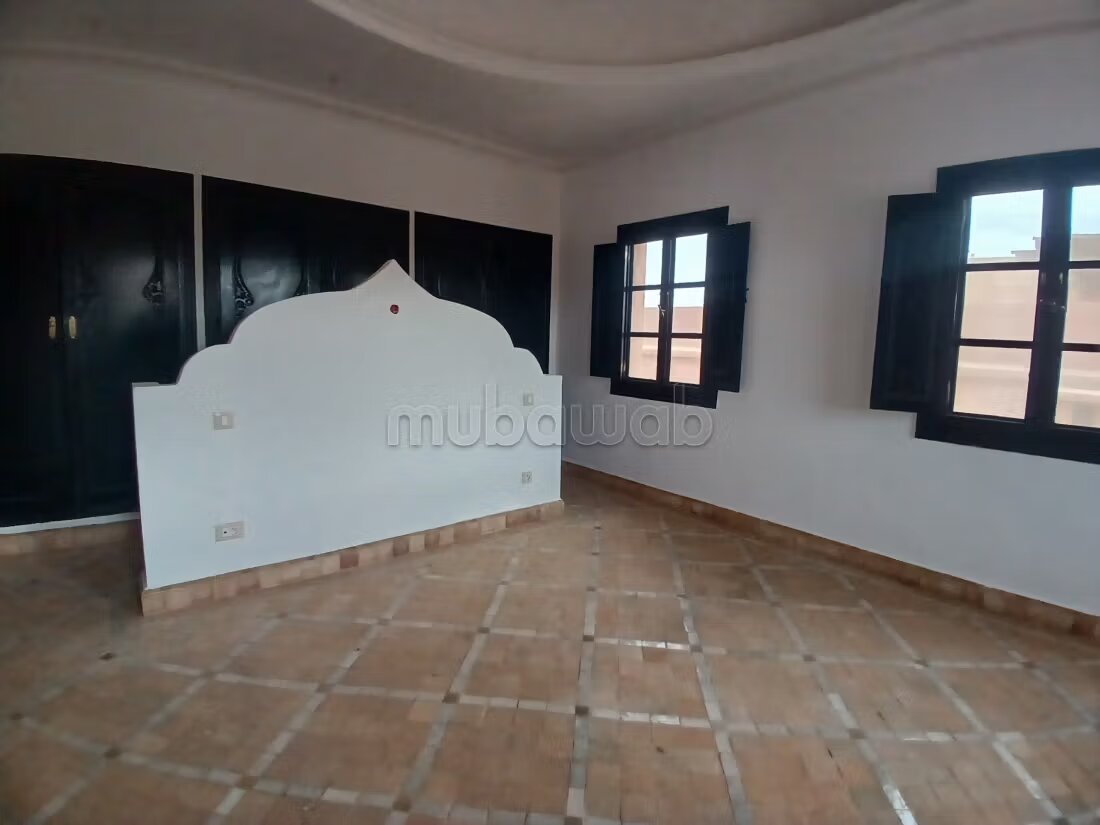 Villa 260 m² à louer à Marrakech (Ennakhil) — Photo 6