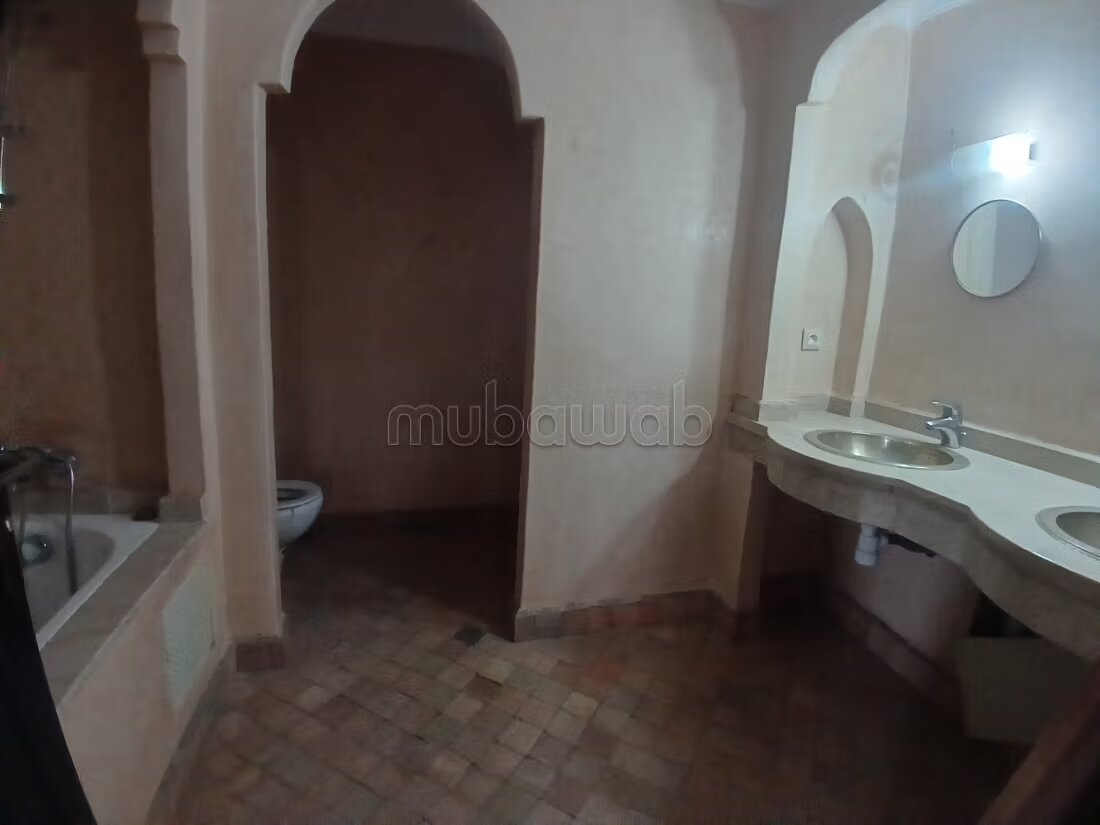 Villa 260 m² à louer à Marrakech (Ennakhil) — Photo 7