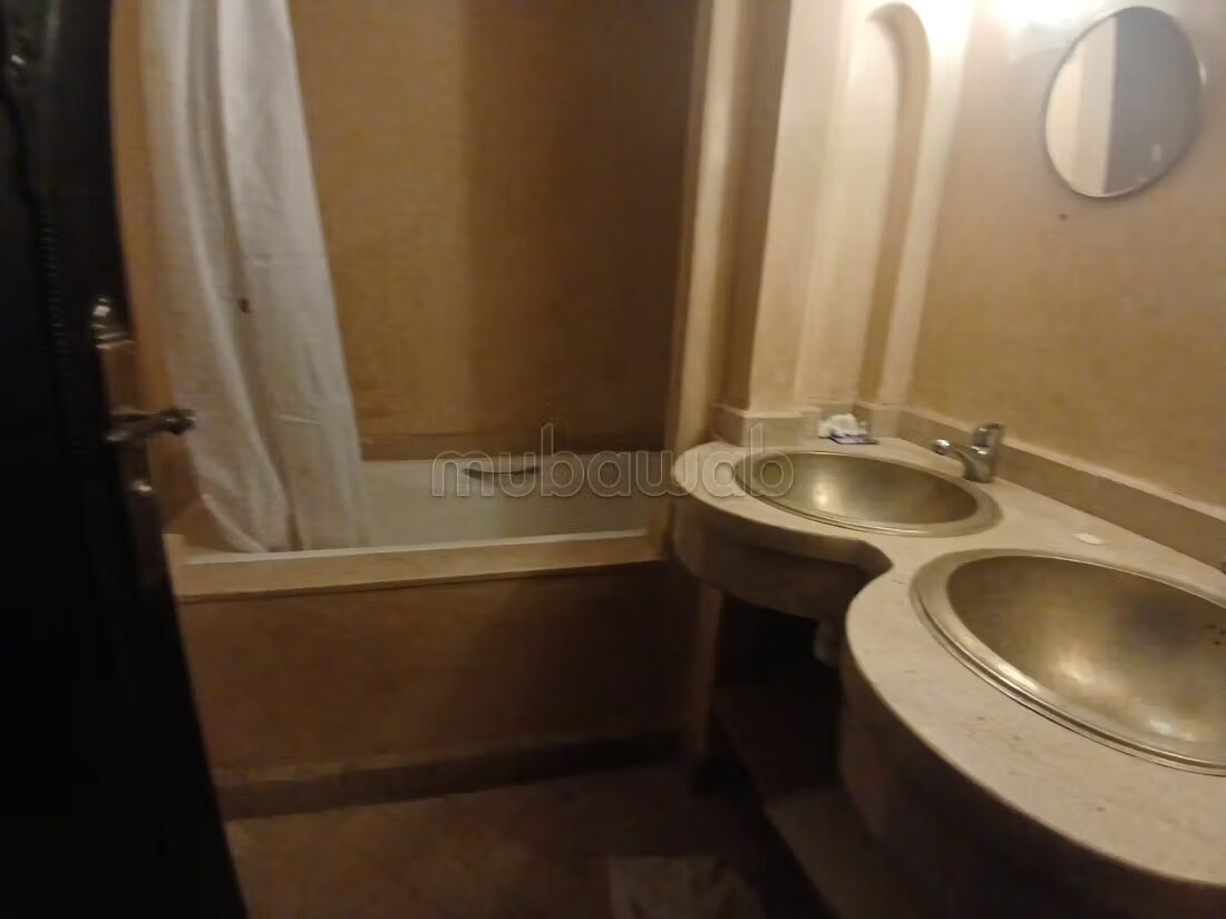 Villa 260 m² à louer à Marrakech (Ennakhil) — Photo 10