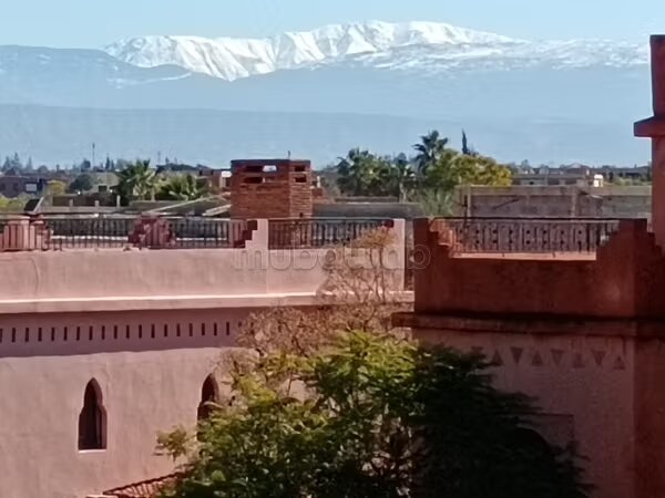 Villa 260 m² à louer à Marrakech (Ennakhil) — Photo 12