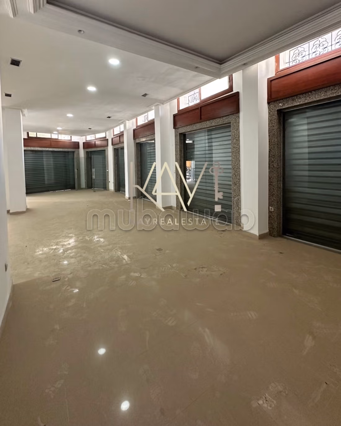 Bureau 204 m² à louer à Tanger — Photo 4