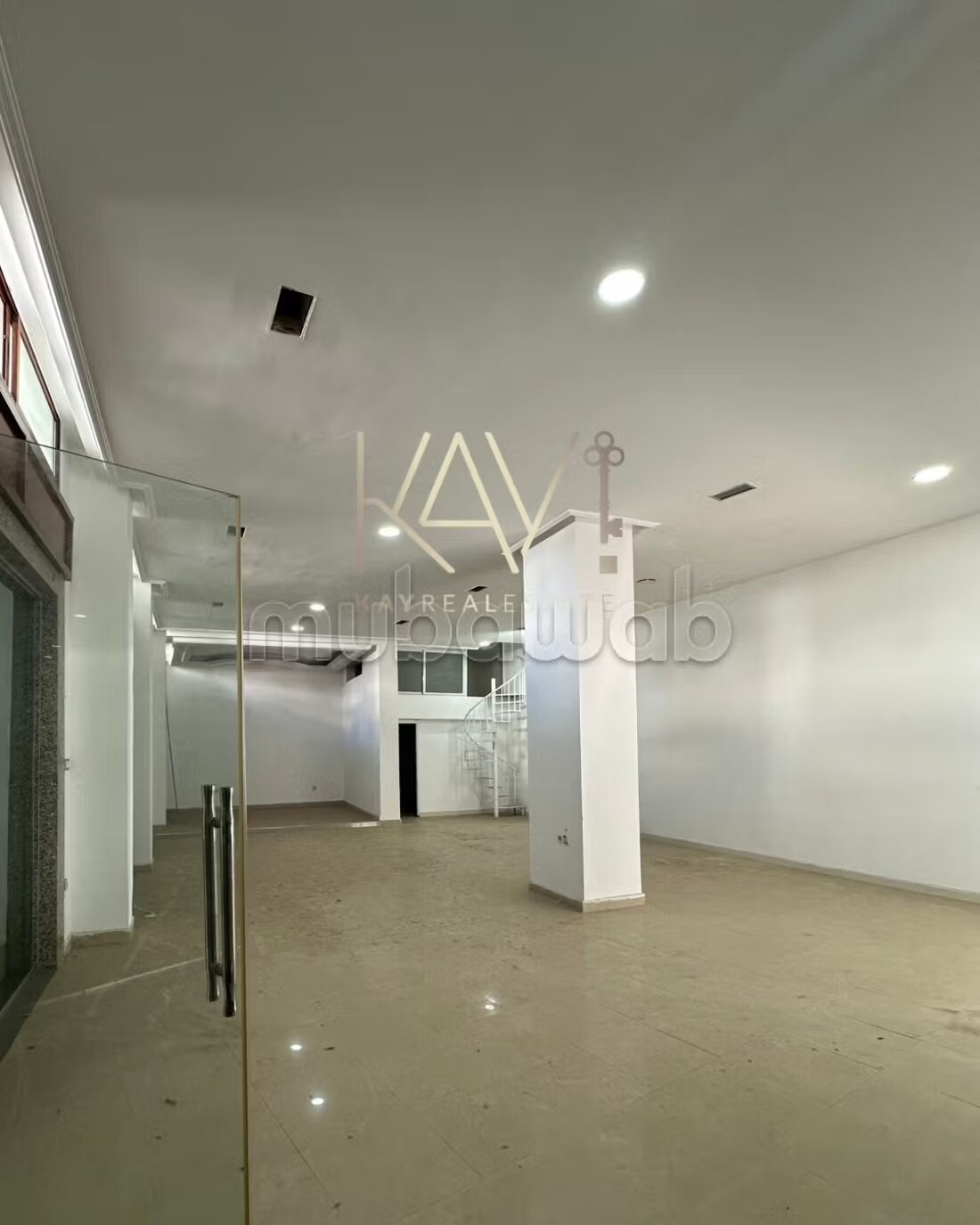 Bureau 204 m² à louer à Tanger — Photo 7