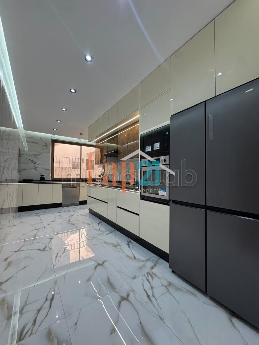 180 m² Apartment for rent in Iberia, Tangier — Photo 7