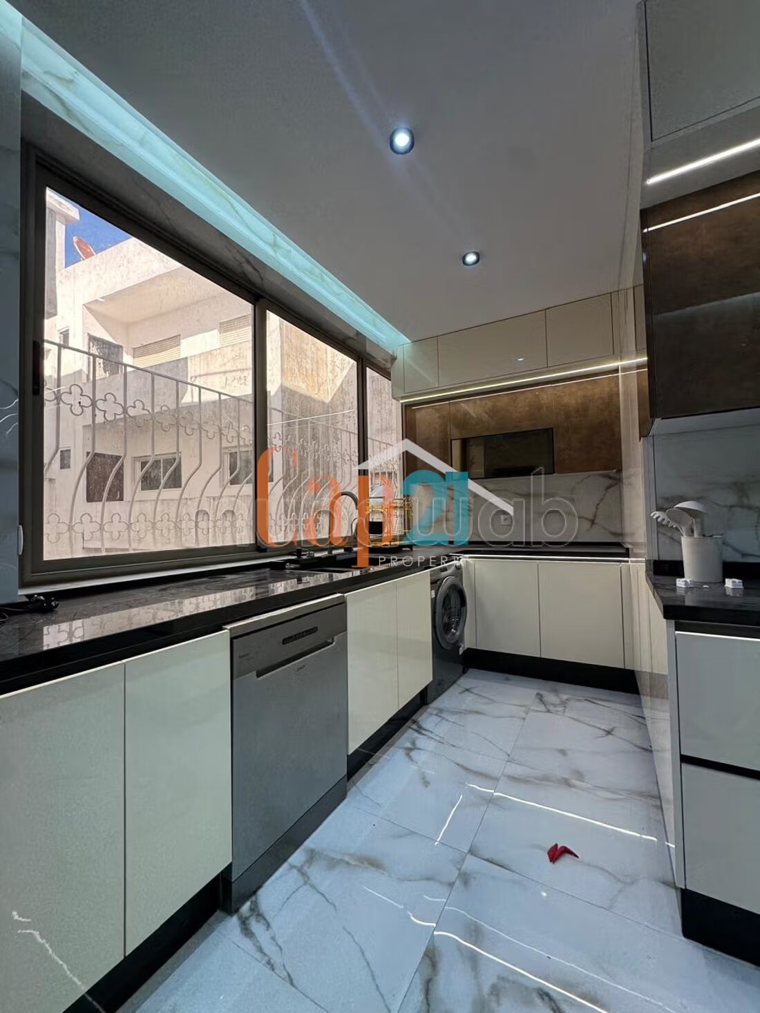 180 m² Apartment for rent in Iberia, Tangier — Photo 9