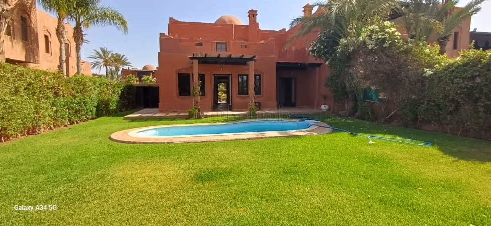 New Villa 200 m² for Rent in Marrakech (Bab Atlas) — Photo 4