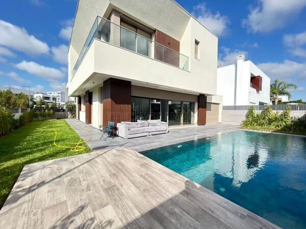 Villa 750 m² for rent in Rabat — Photo 41