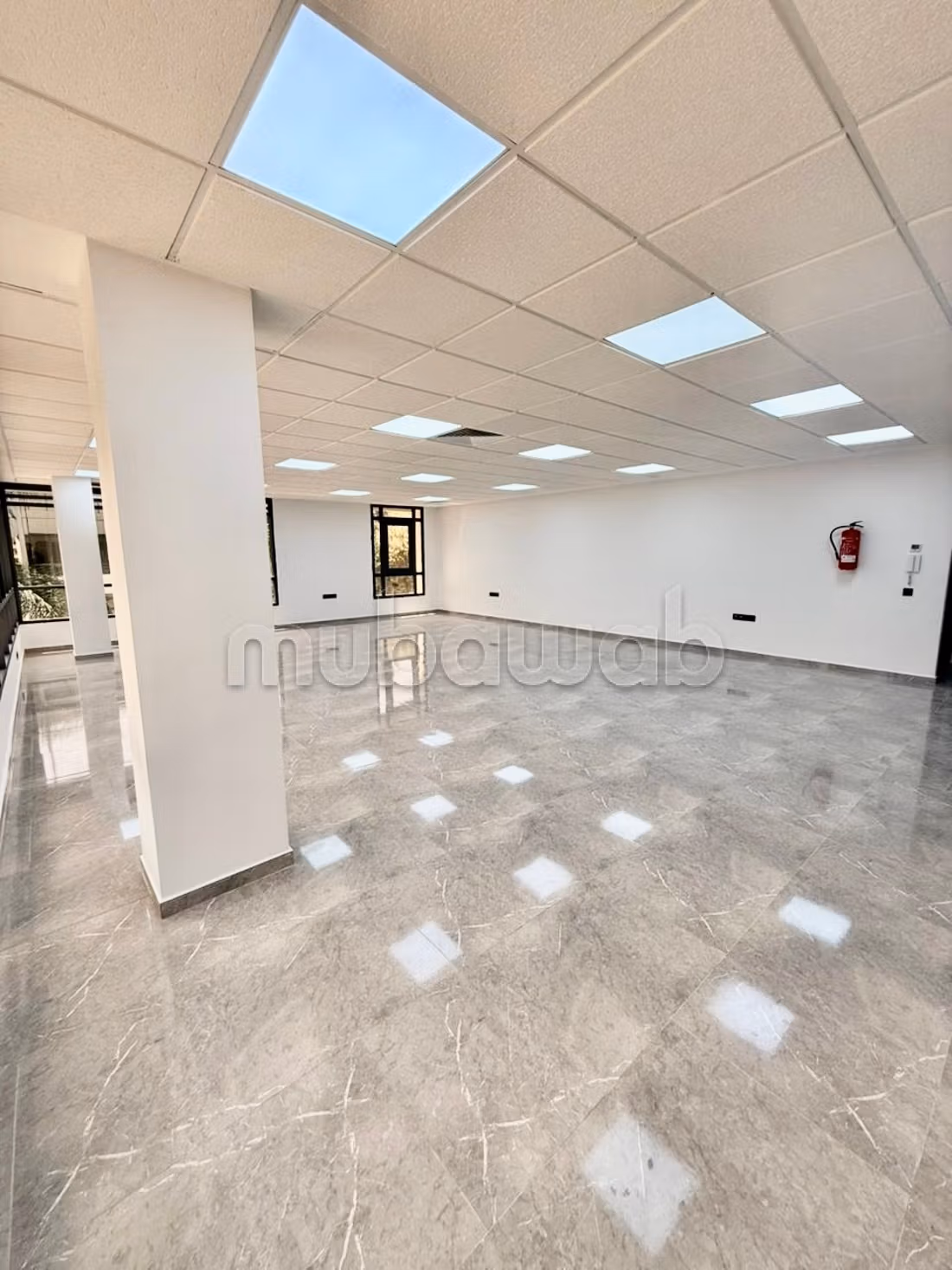 Office 500 m² for rent in Rabat — Photo 2
