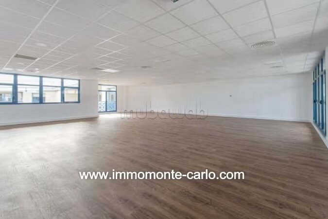 Office 500 m² for rent in Rabat — Photo 18