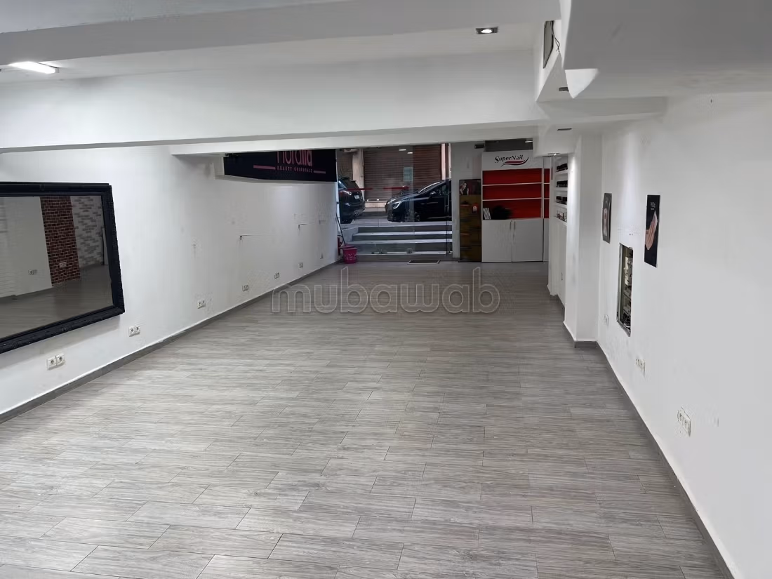 200 m² Commercial Space for Rent in Casablanca Maârif — Photo 2
