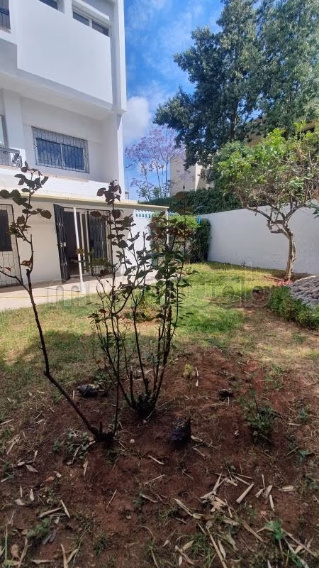Villa triplex 300 m² à louer à Casablanca — Photo 41
