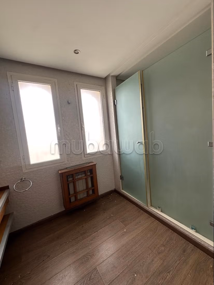 Villa 215 m² à louer à Casablanca — Photo 40