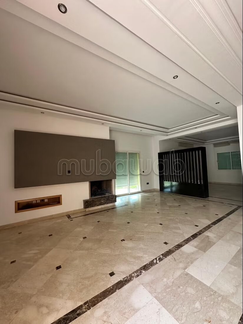 Villa 215 m² à louer à Casablanca — Photo 11