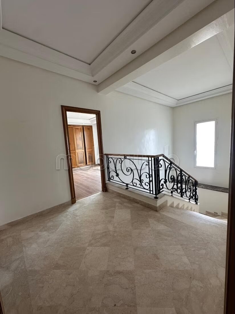 Villa 215 m² à louer à Casablanca — Photo 23