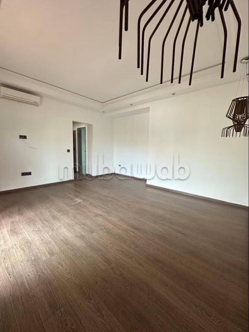 Villa 215 m² à louer à Casablanca — Photo 29