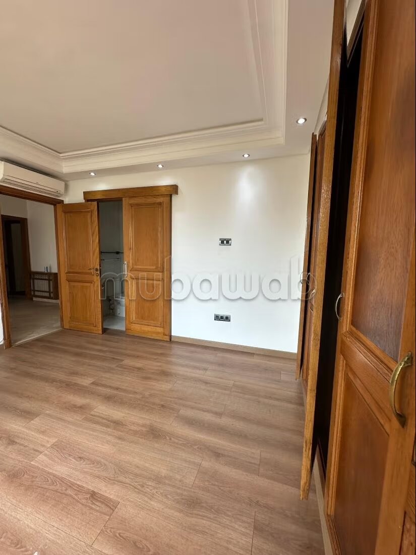 Villa 215 m² à louer à Casablanca — Photo 33