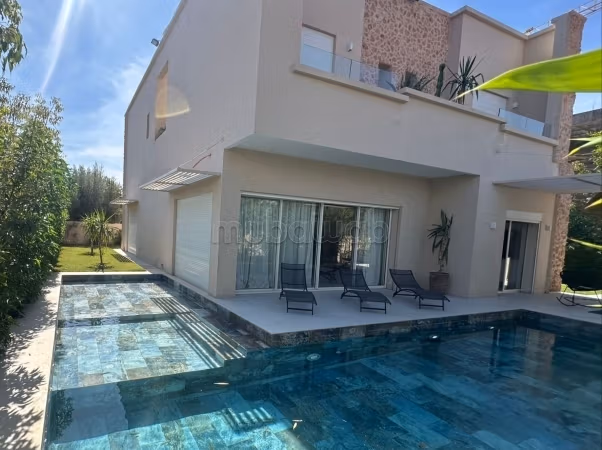 Villa 360 m² for rent in Marrakech (Amelkis) — Photo 4