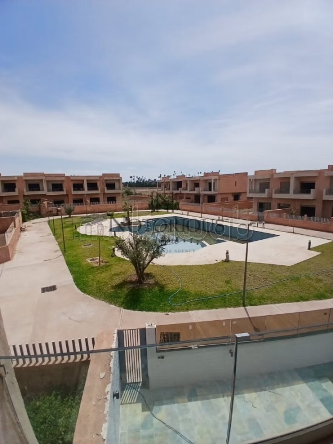 Villa neuve 300 m² à louer à Marrakech — Photo 15
