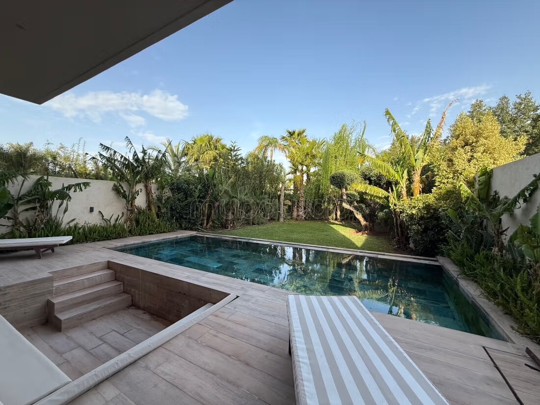 Villa neuve 300 m² à louer à Marrakech — Photo 258