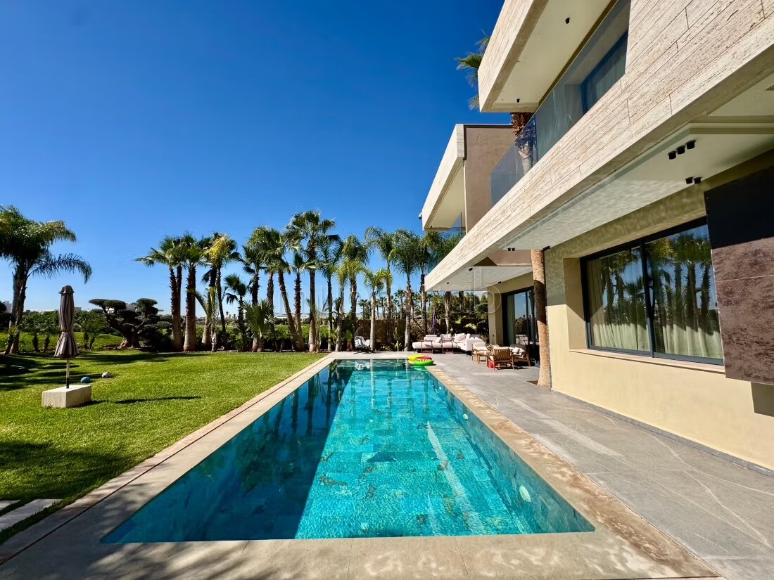 Villa neuve 300 m² à louer à Marrakech — Photo 470