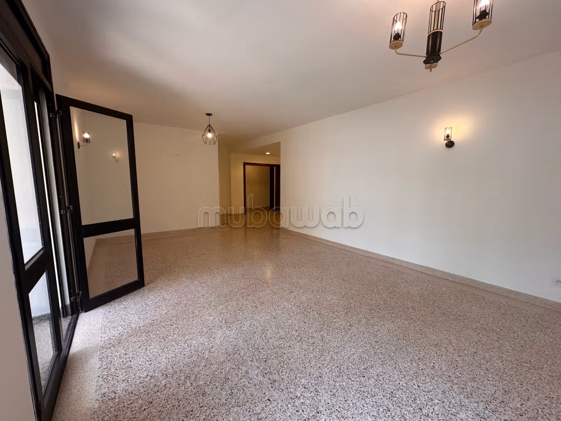 Appartement 170 m² à louer à Rabat, Hassan Centre Ville — Photo 4