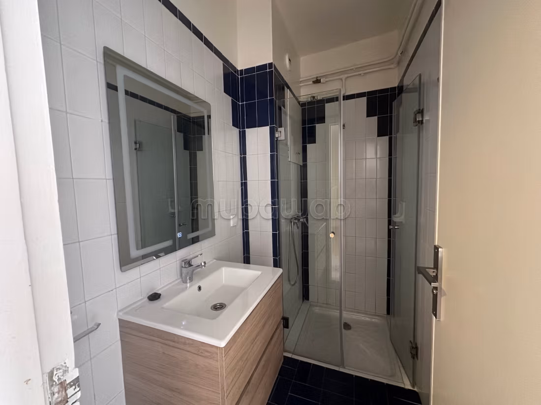 Appartement 170 m² à louer à Rabat, Hassan Centre Ville — Photo 16