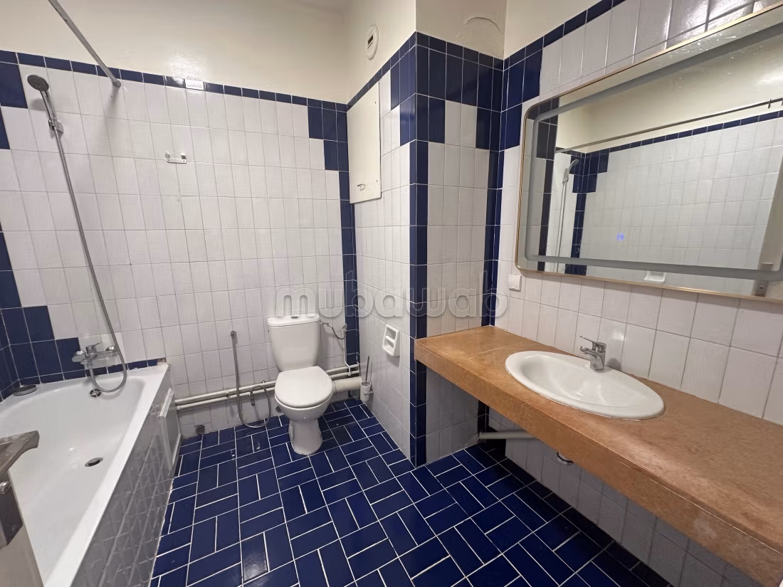 Appartement 170 m² à louer à Rabat, Hassan Centre Ville — Photo 26
