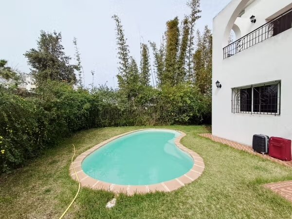 Villa 1200 m² for rent in Hay Riad, Rabat — Photo 3