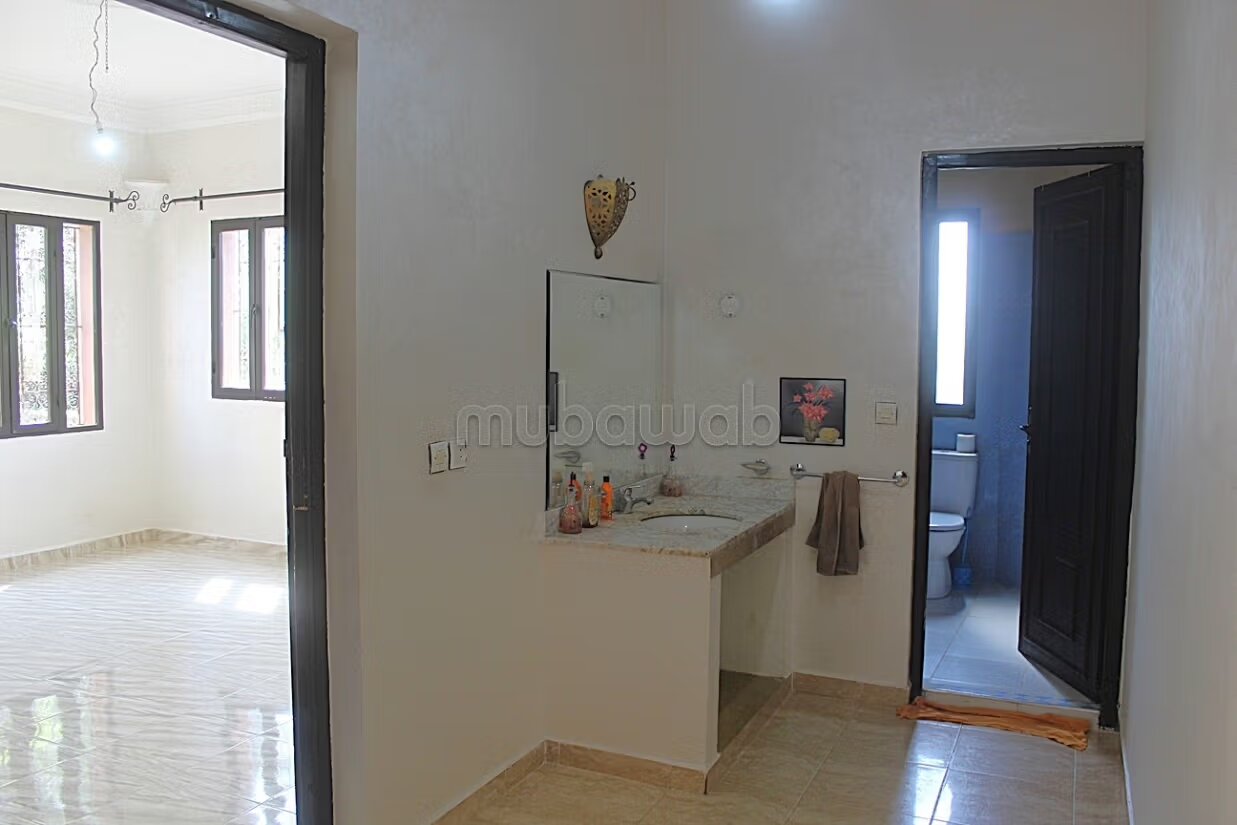 Villa 130 m² à louer à Marrakech — Photo 10