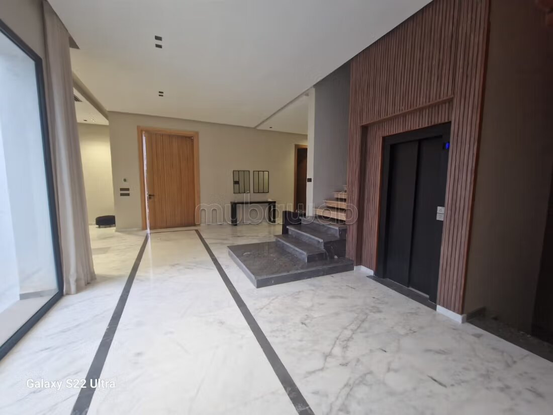 فيلا 600 متر مربع للإيجار في الدار البيضاء — Photo 12