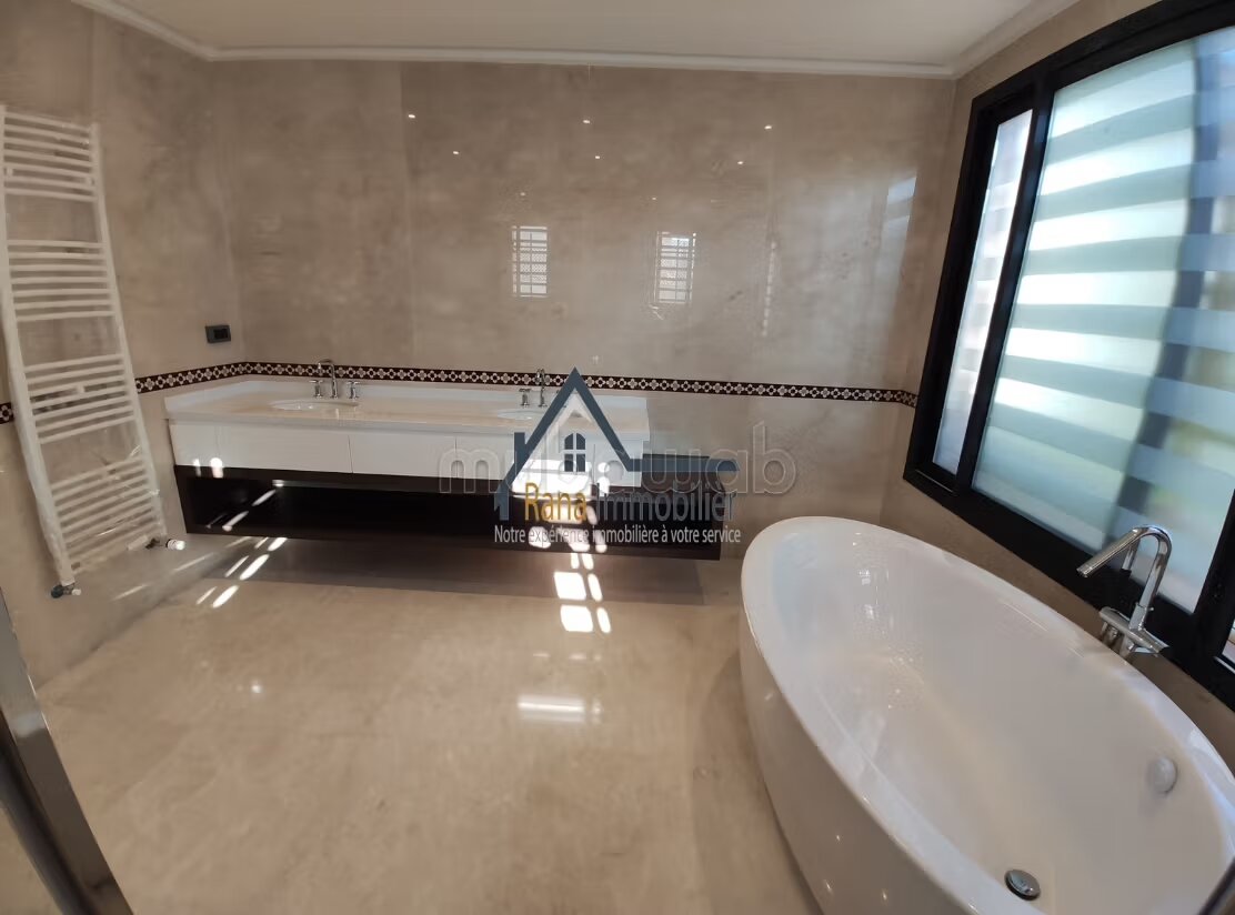 Villa for rent 2000 m² in Souissi, Rabat — Photo 28