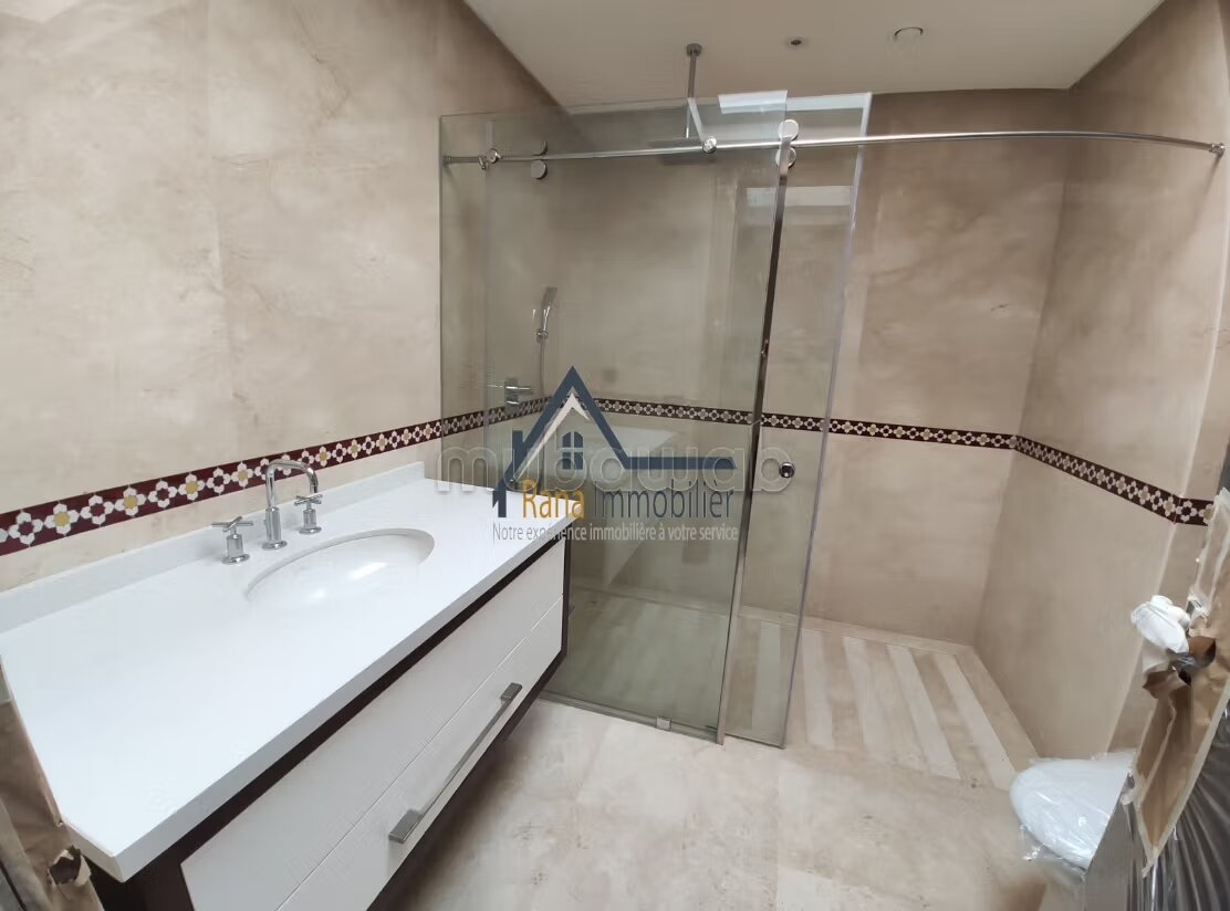 Villa for rent 2000 m² in Souissi, Rabat — Photo 40